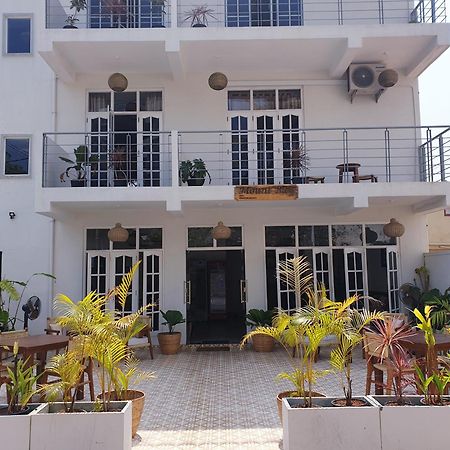Hotel Mountbaylk Dehiwala-Mount Lavinia Exterior foto